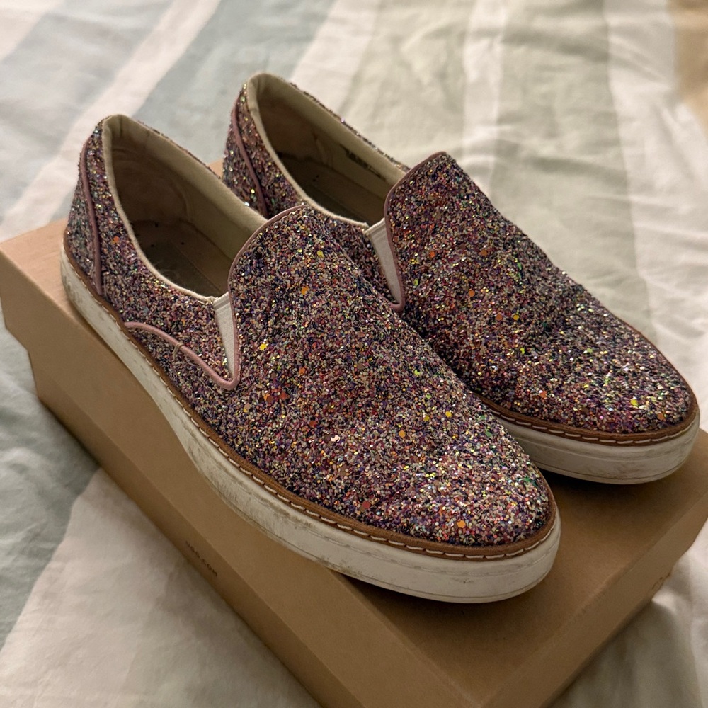 Women’s Ugg glitter slip ons sz7.5